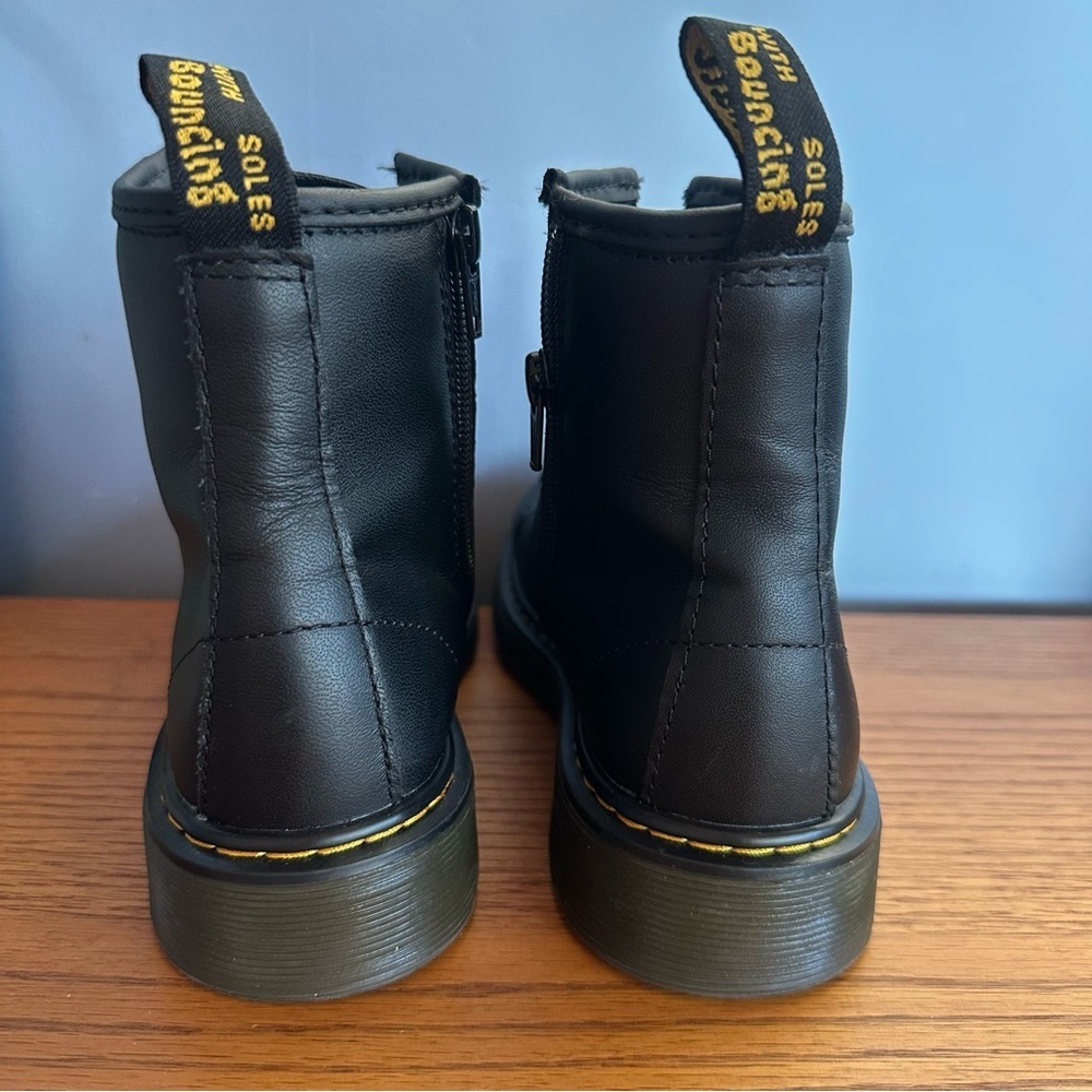 DR. MARTENS 1460 Boot - Kids SIZE 4 YOUTH - Picture 12 of 16